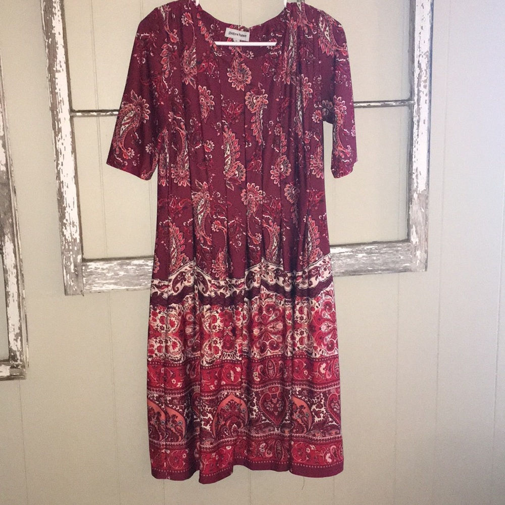 Red and white paisley dress